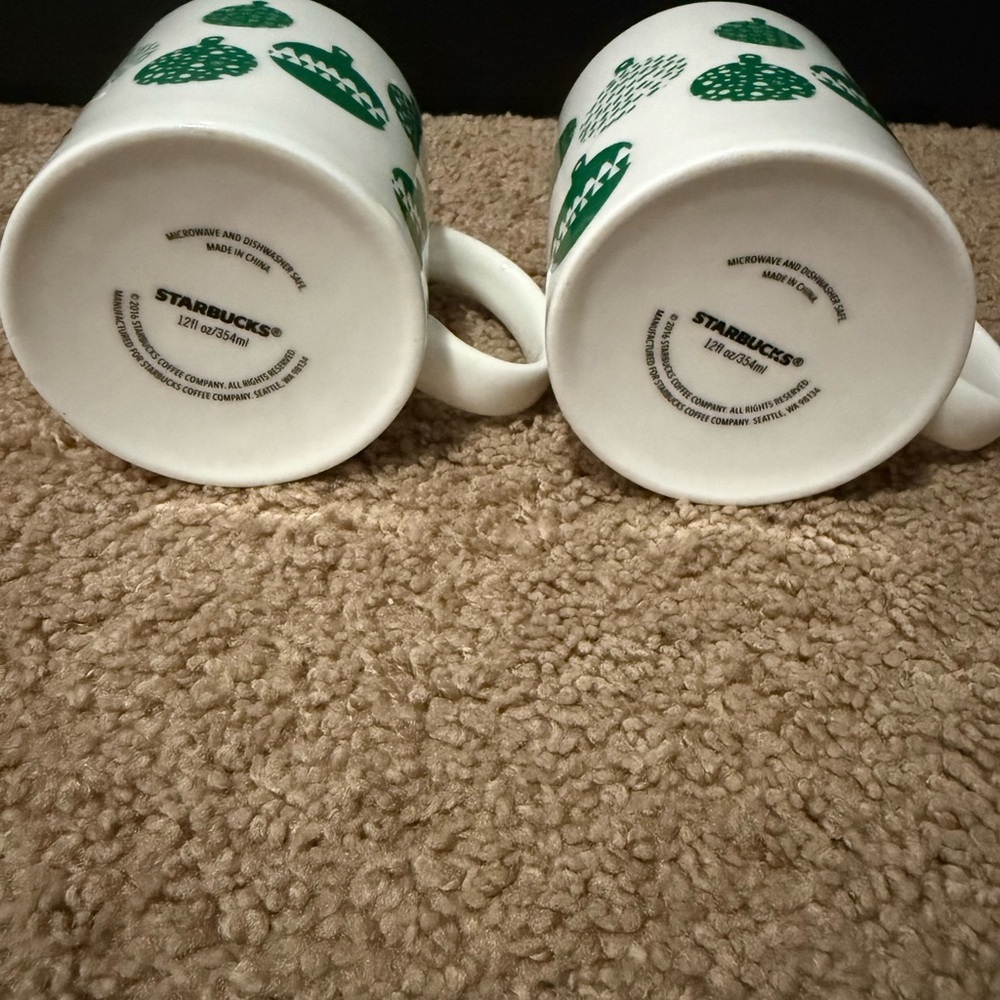 Set of 2 Starbucks 2016 Holiday Ornament Mugs 12oz Green & White Christmas - Picture 4 of 4